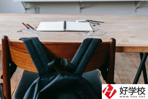 湘南船山技工學(xué)校好不好？環(huán)境怎么樣？