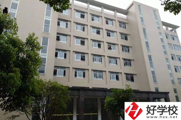 安鄉(xiāng)縣職業(yè)中專師資力量如何？就業(yè)前景好嗎？