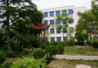 東?？h職業(yè)中學(xué)