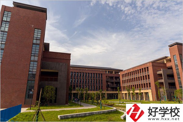 常德財(cái)經(jīng)中等專業(yè)學(xué)校怎么樣？