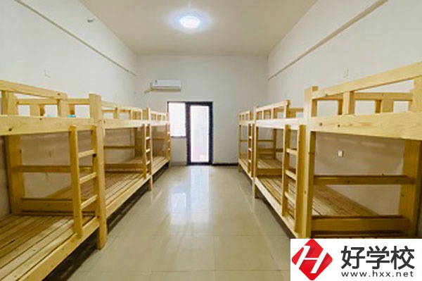 長沙湘麓醫(yī)藥中專學校怎么樣？有哪些招生專業(yè)？