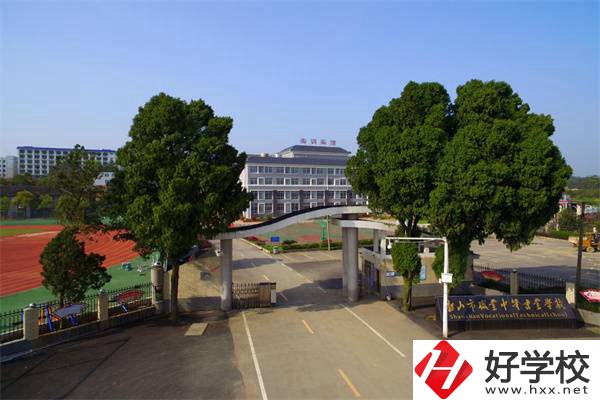 湘潭中考300-400分能讀哪些公立學(xué)校？讀職校有什么前景？
