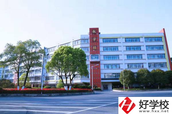 長沙市賀龍體育運(yùn)動學(xué)校推薦去嗎？學(xué)校好嗎？