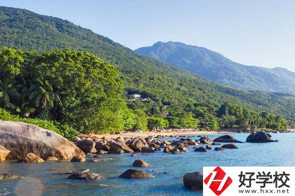 想在益陽學(xué)護(hù)理專業(yè)，有什么合適的學(xué)校？