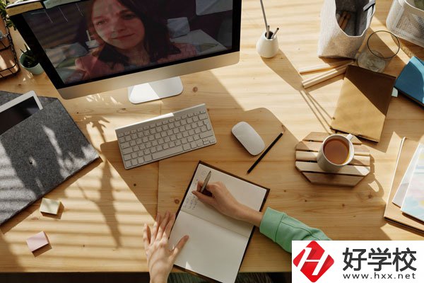 郴州工業(yè)交通學(xué)校環(huán)境怎么樣？宿舍好不好？