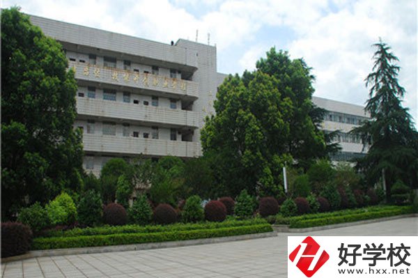 湖南省郴州市第一職業(yè)中等專業(yè)學(xué)校有什么專業(yè)？