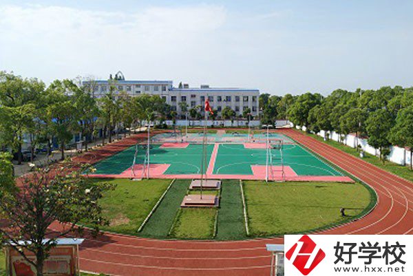 岳陽市建設(shè)科技職業(yè)技術(shù)學(xué)校運(yùn)動(dòng)場