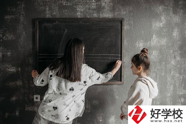 湖南省商業(yè)職業(yè)中等專業(yè)學校怎么樣？宿舍怎么樣？