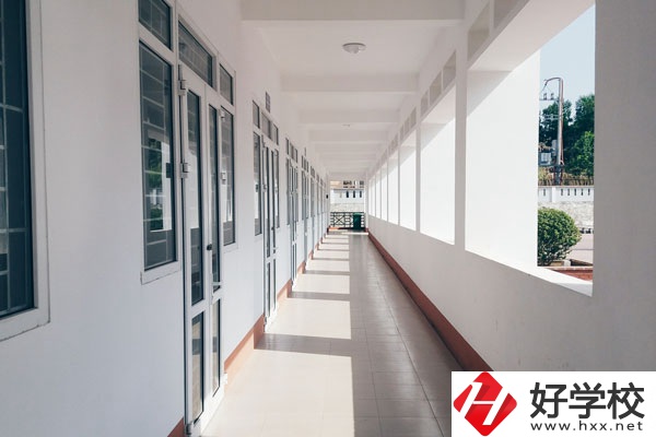 婁底職業(yè)技術(shù)學院好不好？就業(yè)前景如何？