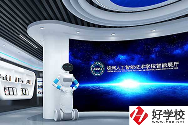 株洲人工智能職業(yè)學(xué)校師資力量怎么樣？有哪些優(yōu)秀教師？