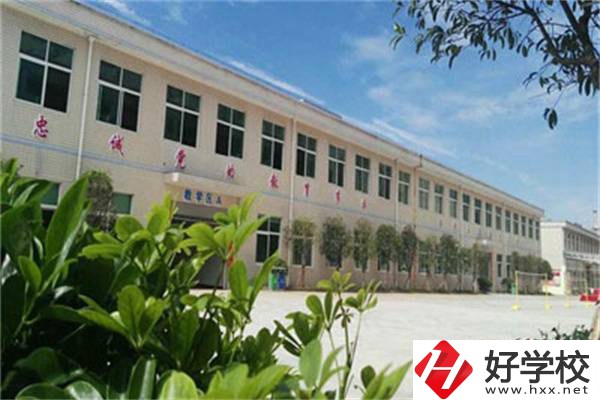 長沙市益立中等職業(yè)學校是職高還是中專？就業(yè)率怎樣？
