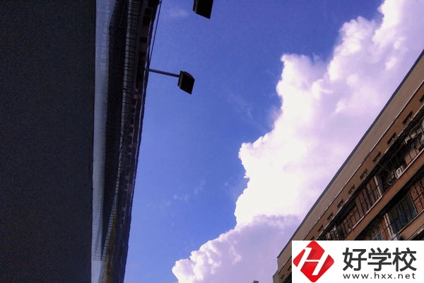 岳陽縣職業(yè)中專學(xué)校怎么樣？好不好就業(yè)？