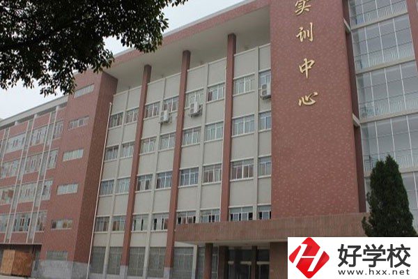 岳陽市高級技工學(xué)校有哪些辦學(xué)特色？