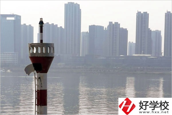 初中畢業(yè)讀株洲工業(yè)中等專業(yè)學(xué)校，發(fā)展前景怎么樣？