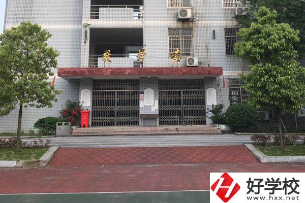 湖南省醫(yī)藥技工學校怎么樣，有哪些熱門專業(yè)？