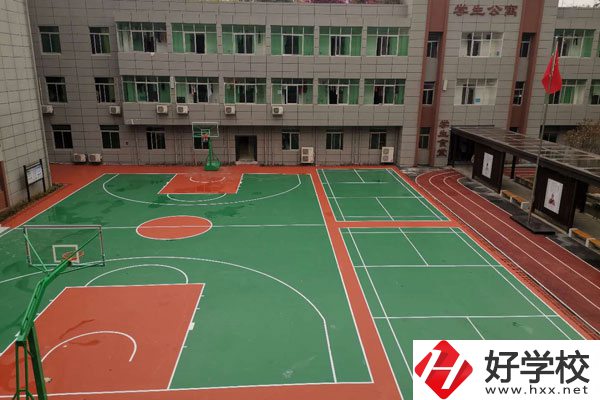 長沙康明職業(yè)中專學校有什么熱門專業(yè)？