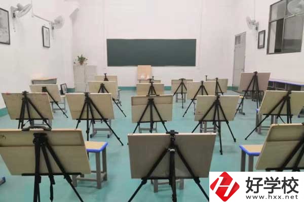 邵陽(yáng)市鐵航職業(yè)技術(shù)學(xué)校有哪些優(yōu)勢(shì)，地址在哪？