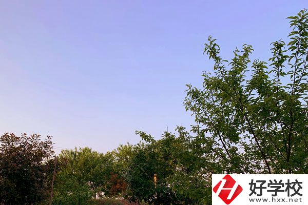 邵陽(yáng)機(jī)電職業(yè)技術(shù)學(xué)校汽車檢測(cè)與維修專業(yè)適合就讀嗎？