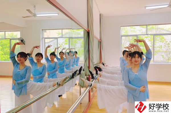 邵陽市哈博職業(yè)中專的幼兒保育專業(yè)怎么樣？