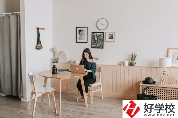 常寧市職業(yè)中等專業(yè)學(xué)校是公辦的嗎？專業(yè)好不好？