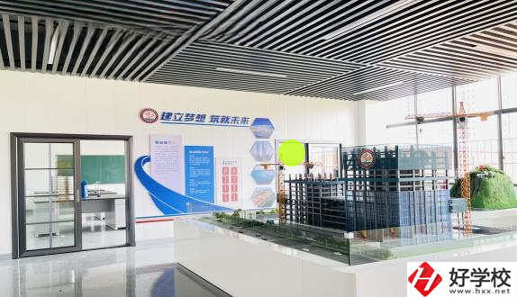 想在長沙學(xué)習(xí)建筑施工技術(shù)專業(yè)，推薦這所學(xué)校