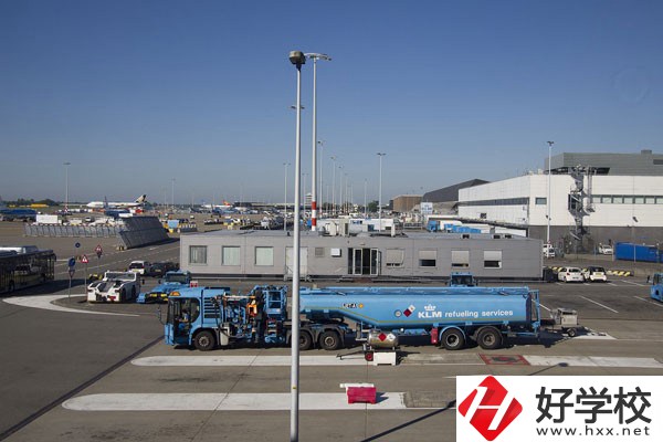 湖南華航鐵路科技技工學(xué)校校園管理如何？
