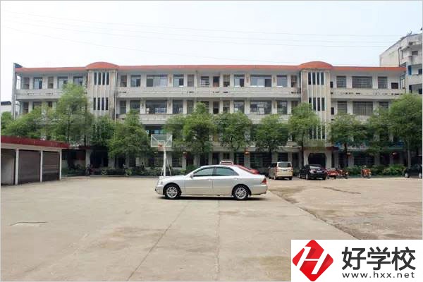 永州市第二技工學(xué)校有哪些優(yōu)惠政策？優(yōu)勢(shì)如何？