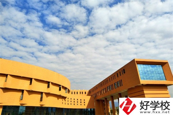 懷化有沒有五年制大專？可以學(xué)哪些專業(yè)？