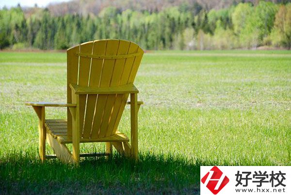 初中畢業(yè)讀郴州市第一職業(yè)中專，就業(yè)前景如何？