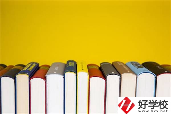 在湖南“晚熟”的孩子該何去何從？該怎么擇校？