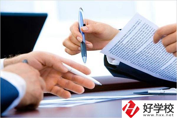 湖南初中畢業(yè)讀五年制大專學什么專業(yè)好？讀了有用嗎？