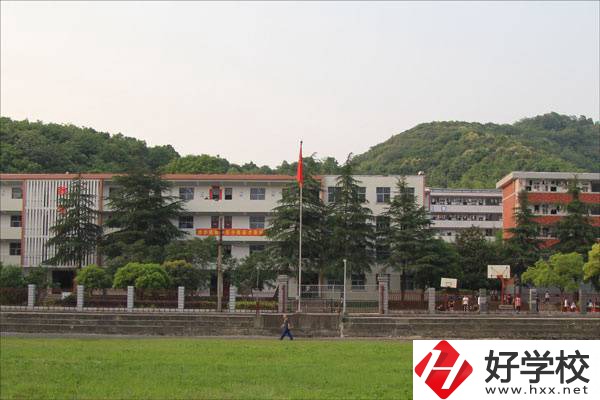 岳陽就業(yè)率高的中專有哪些？學(xué)校有什么辦學(xué)特色？