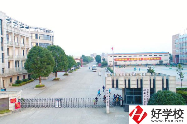 醫(yī)衛(wèi)類的專業(yè)好就業(yè)嗎？湖南有哪些推薦的中專學校？