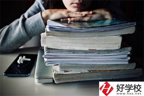 湖南初中畢業(yè)選3+2還是3+3？有五年制大專推薦嗎？