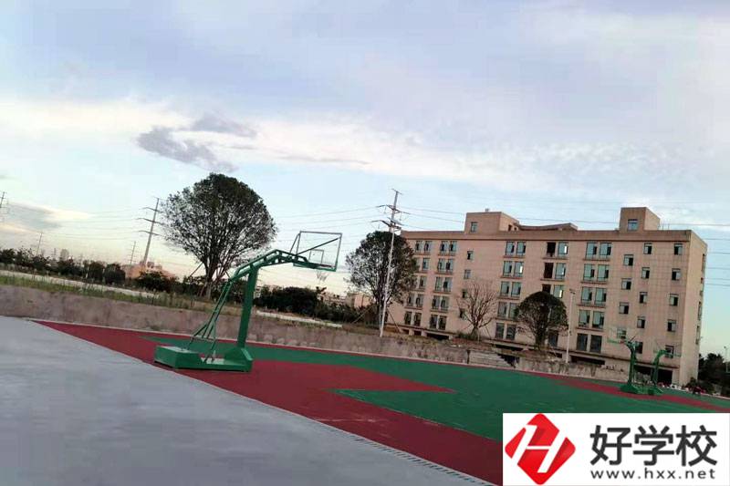 湘潭計(jì)算機(jī)職業(yè)學(xué)校怎么樣？有什么特色專業(yè)？