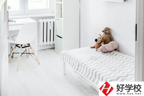 郴州科龍職業(yè)技術(shù)學(xué)校宿舍怎么樣？環(huán)境好不好？