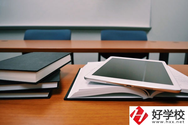 懷化哪一所學(xué)校女生最多？最受女生歡迎的專業(yè)是什么？