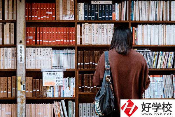 南岳區(qū)職業(yè)中等專業(yè)學校環(huán)境好不好，宿舍怎么樣？