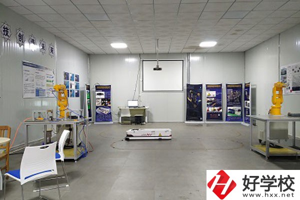 岳陽(yáng)市建設(shè)科技職業(yè)技術(shù)學(xué)校專業(yè)情況如何，有哪些辦學(xué)特色?