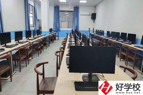 邵陽市藝邦職業(yè)技術(shù)學(xué)校收費標(biāo)準(zhǔn)如何？