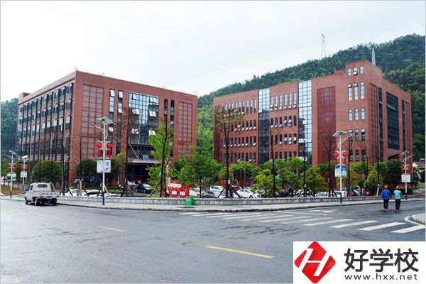 安化縣職業(yè)中專學校升學就業(yè)率高嗎？