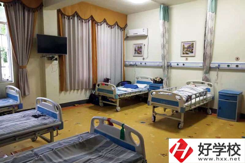 湖南省有色金屬中等專(zhuān)業(yè)學(xué)校實(shí)訓(xùn)室