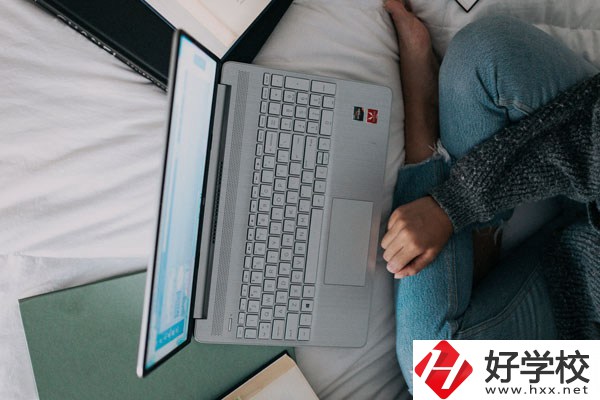湖南省道縣師范學(xué)校好不好？什么專業(yè)女生最多？