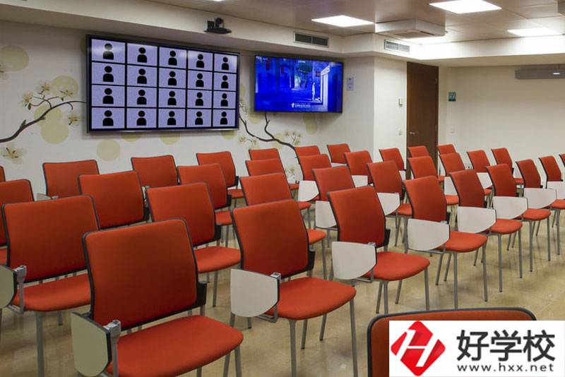 平江縣職業(yè)學(xué)院會計(jì)專業(yè)怎么樣？就業(yè)方向有哪些？