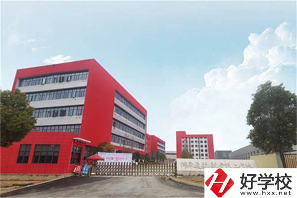 長沙有學(xué)費(fèi)不貴的民辦技校嗎？可以參加對(duì)口高考嗎？