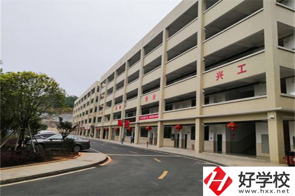 臨武縣職業(yè)中專有哪些專業(yè)？哪個專業(yè)比較好？