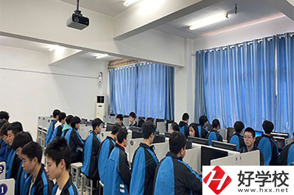 岳陽(yáng)市網(wǎng)絡(luò)工程職業(yè)學(xué)校專(zhuān)業(yè)有哪些？辦學(xué)特色如何？