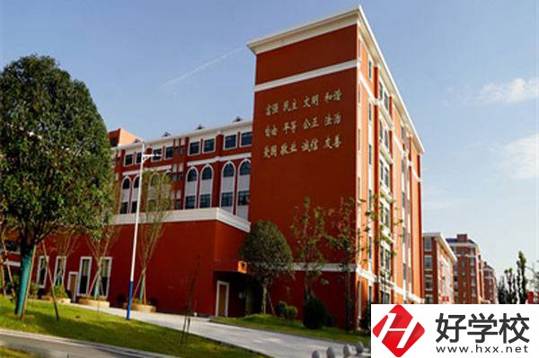 寧鄉(xiāng)的民辦職高有哪些？學費標準是多少？
