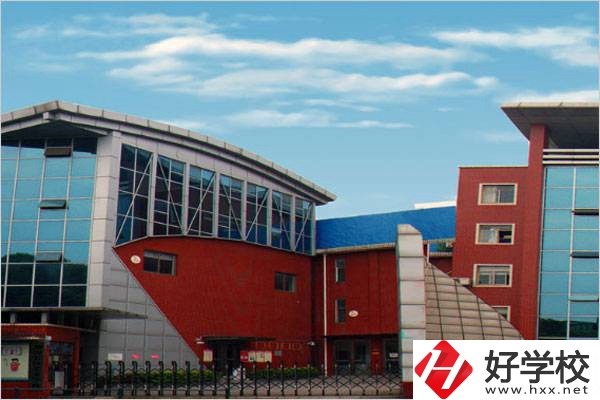 為什么選擇湖南長沙藝術學校？一定要看這4點！