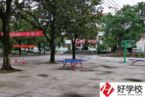 湘西有高鐵中專(zhuān)嗎？高鐵專(zhuān)業(yè)怎么樣？